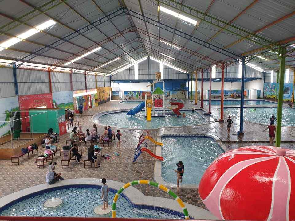 Moon Water Klaten (Kolam Renang Indoor)