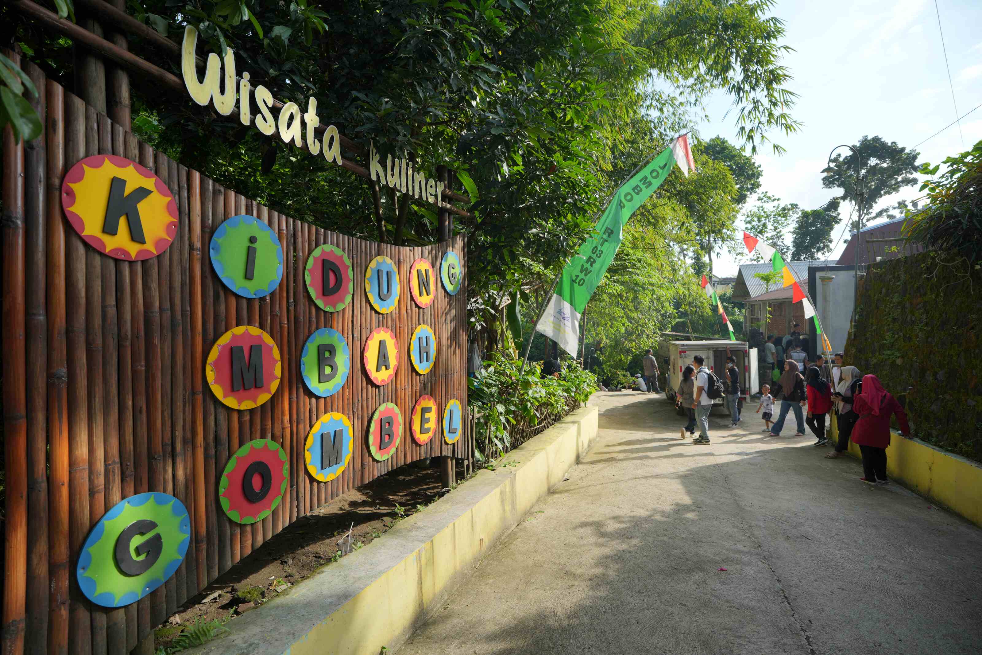 Peken Kidung Mbah Gombel: Sensasi Kuliner Jadul di Sudut Klaten Selatan