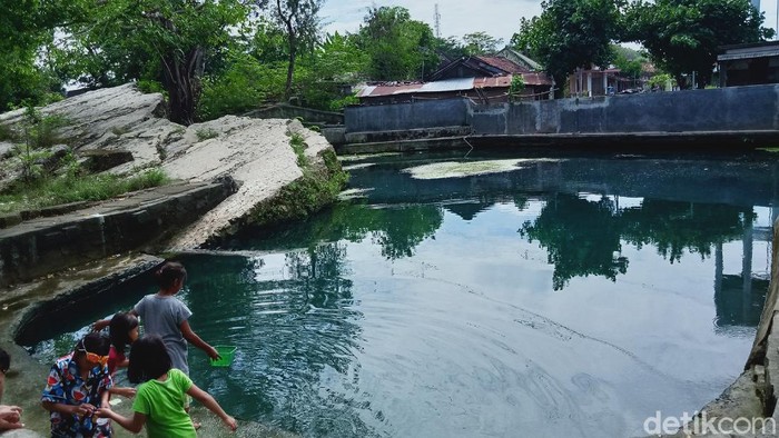 Taman Bulusan Jimbung: Eksotisme Dua Sendang dan Legenda