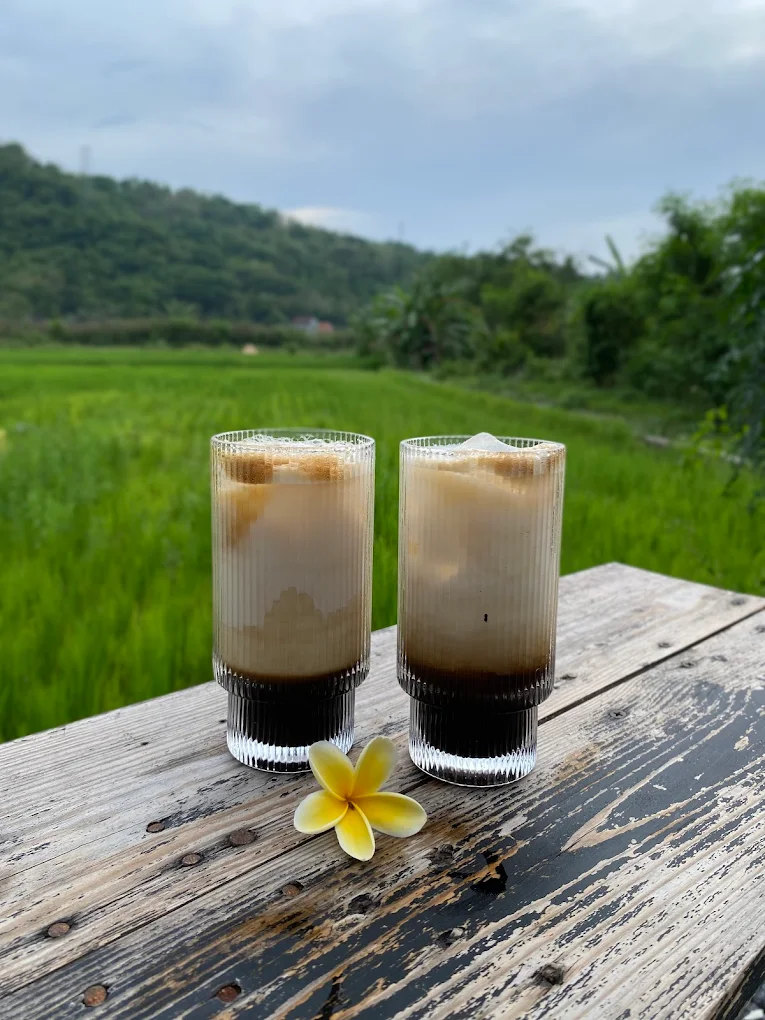 Kopi Racik Pereng Prambanan : Ngopi dengan Panorama Pegunungan