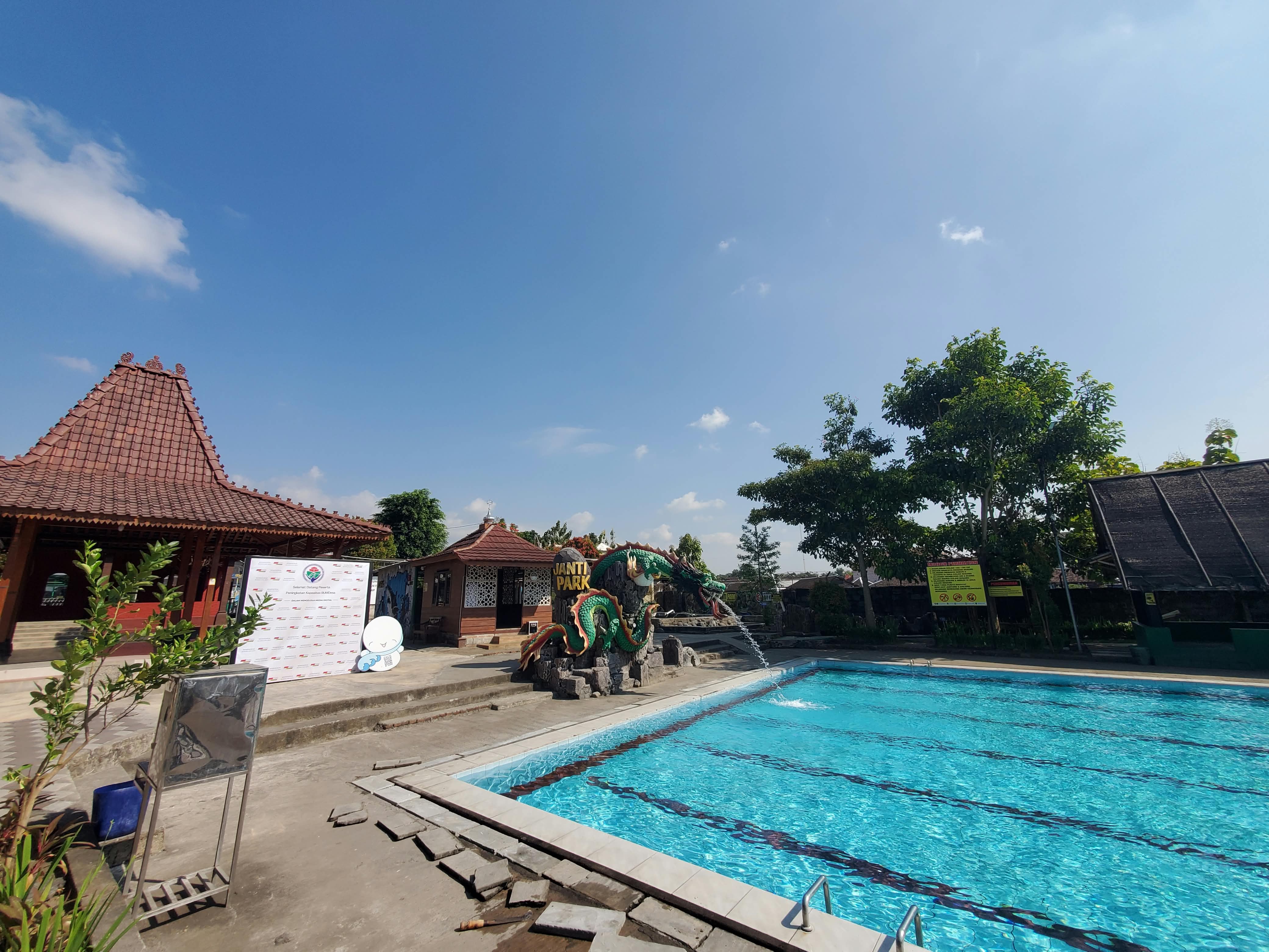 Janti Park: Wisata Air Keluarga dengan Segarnya Mata Air Alami di Polanharjo Klaten